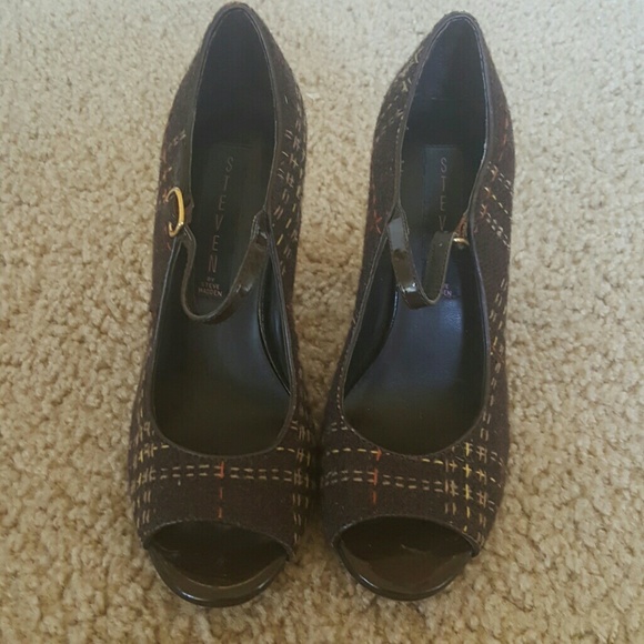 Steve Madden Brown Fabric peep toe Mary Janes 5.5 - Picture 4 of 8